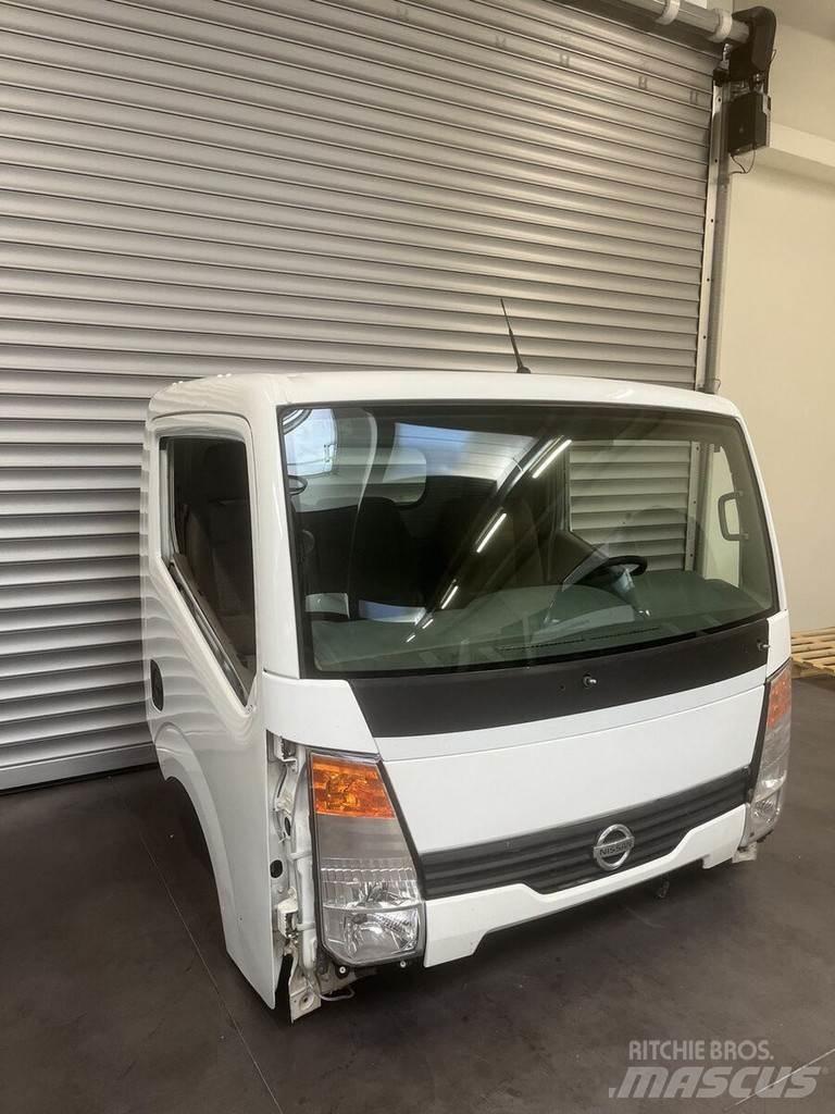 Nissan NT400 Førerhus og Interiør