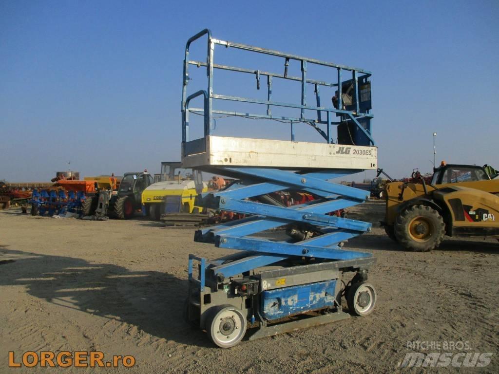 JLG 2030 ES Sakselifter