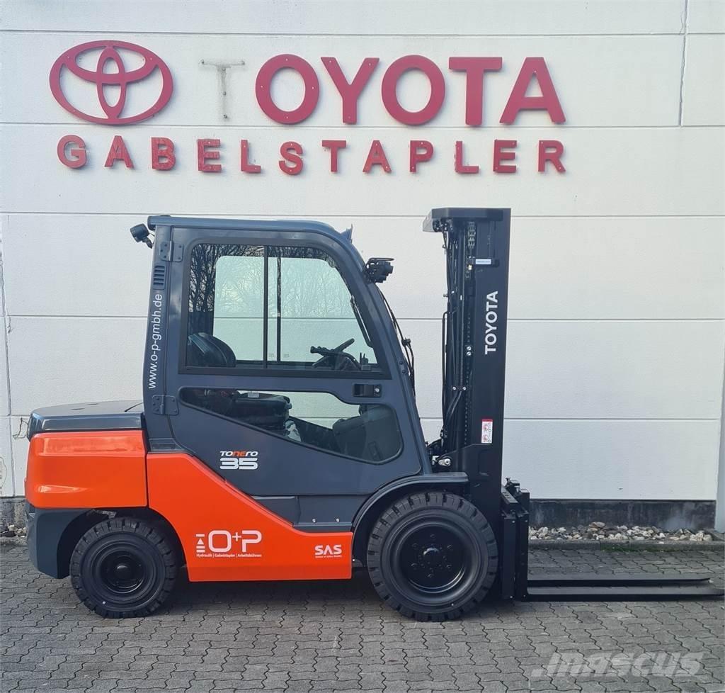 Toyota 52-8FDJF35 Diesel Trucker