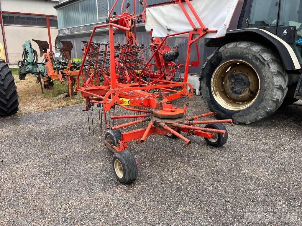 Kuhn GA 4121 G M Raker og høyvendere