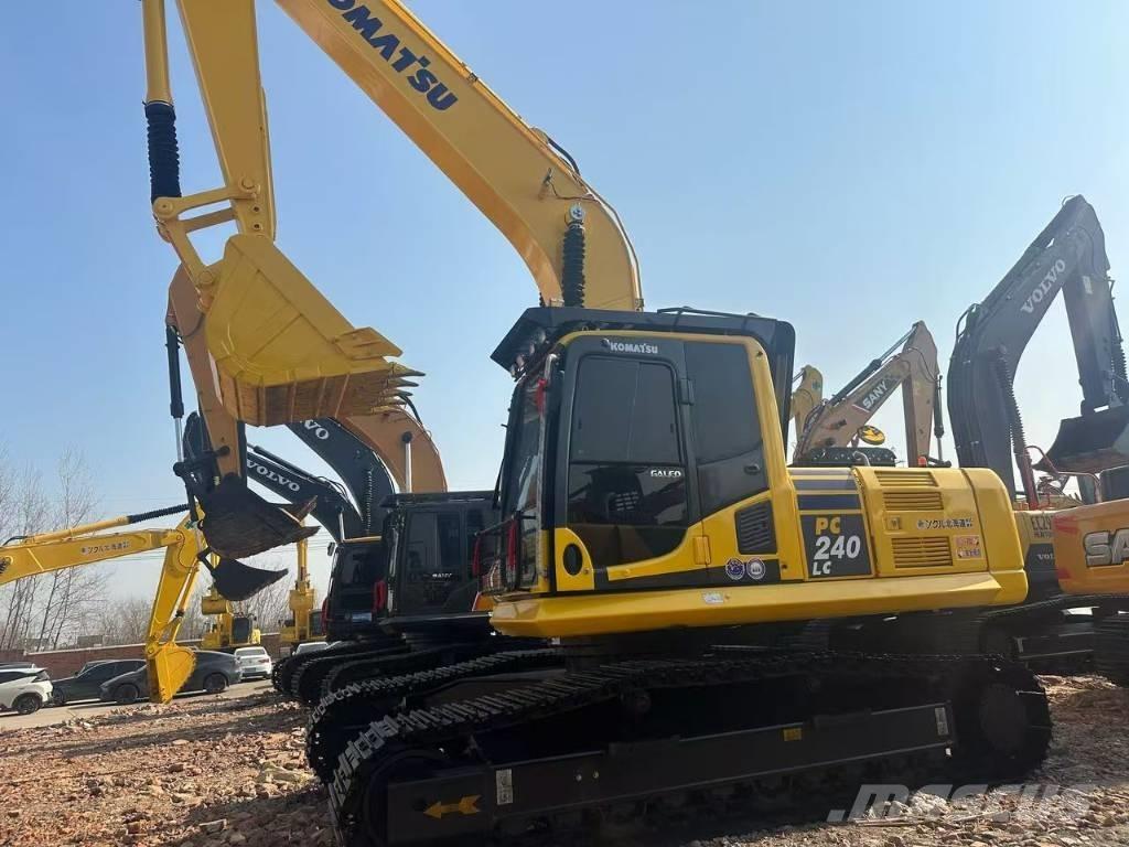 Komatsu PC 240 Beltegraver