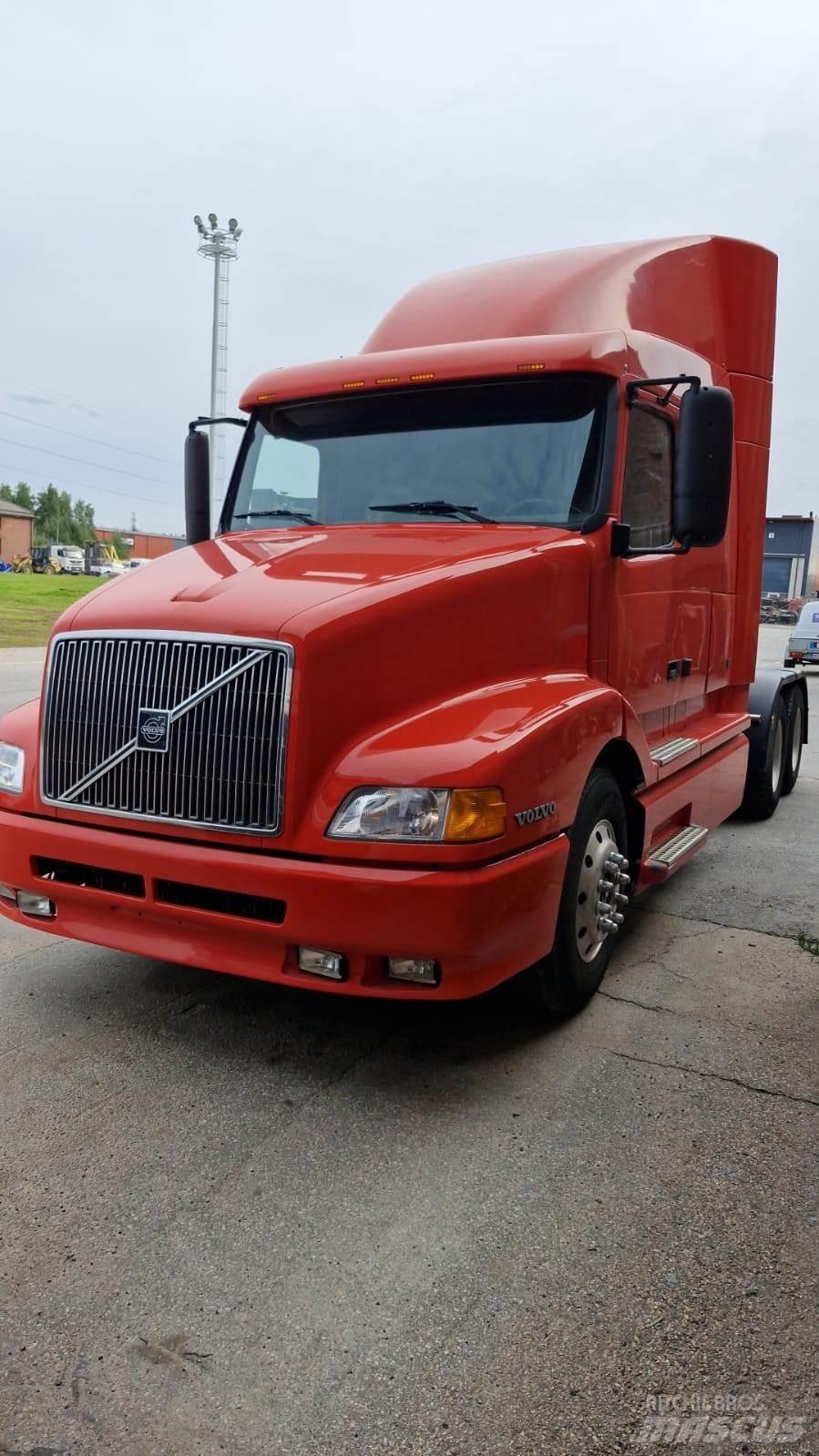 Volvo VNL-4 Trekkvogner