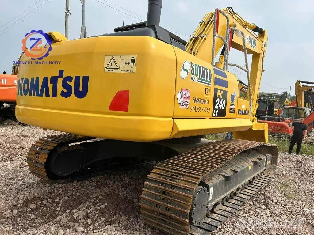 Komatsu PC 240-8 Beltegraver
