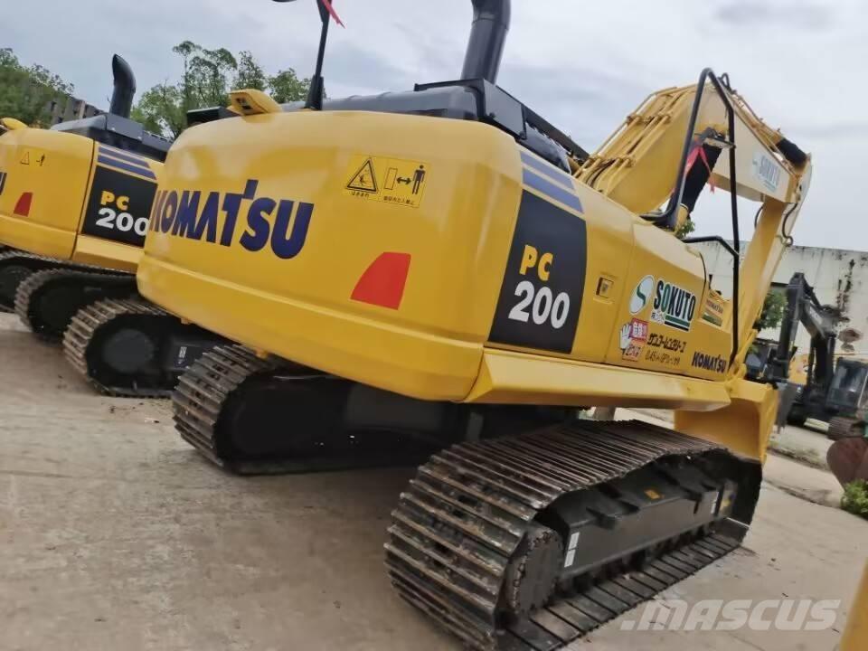 Komatsu PC 200-7 Beltegraver