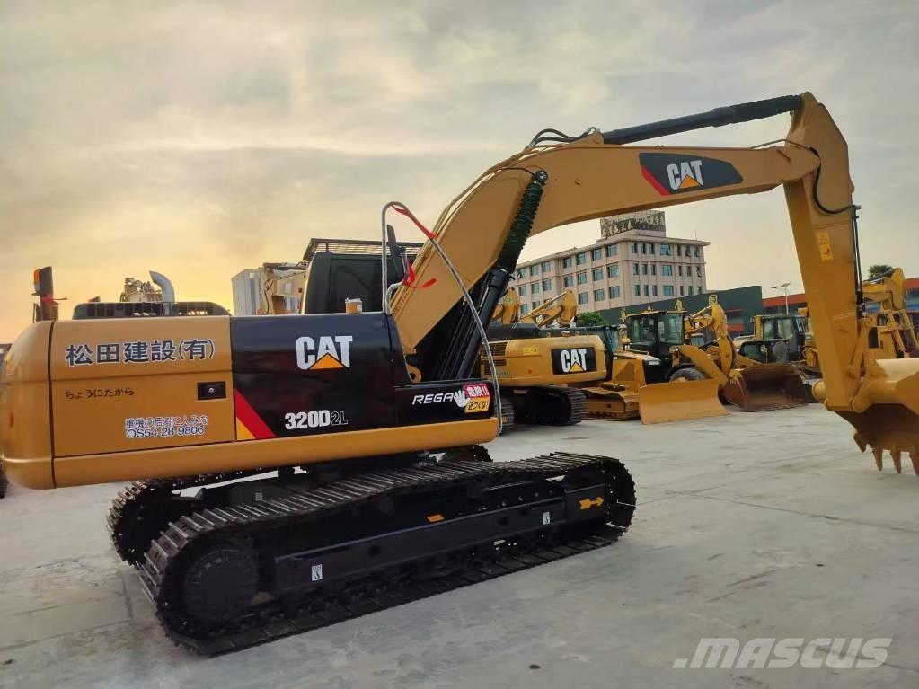CAT 320 D2 Beltegraver