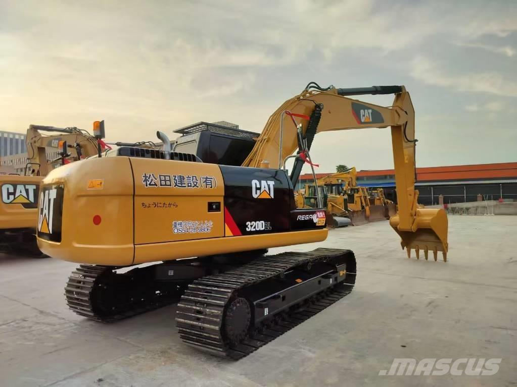 CAT 320 D2 Beltegraver
