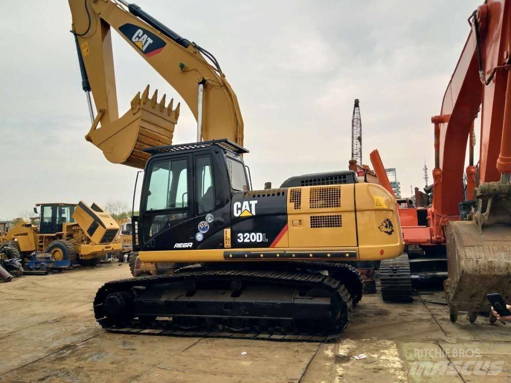CAT 320D Beltegraver