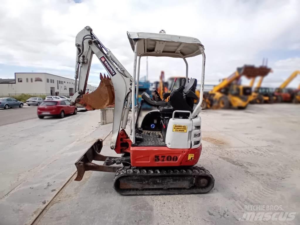 Takeuchi TB 215 R Minigravere <7t