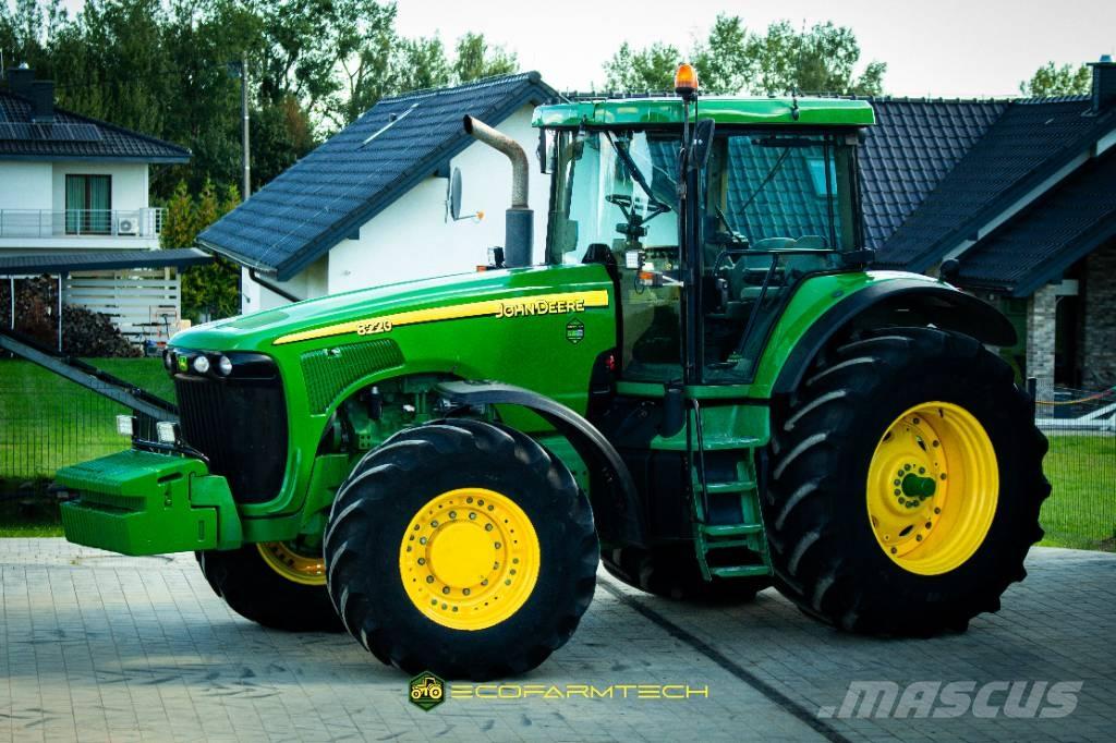 John Deere 8220 Traktorer