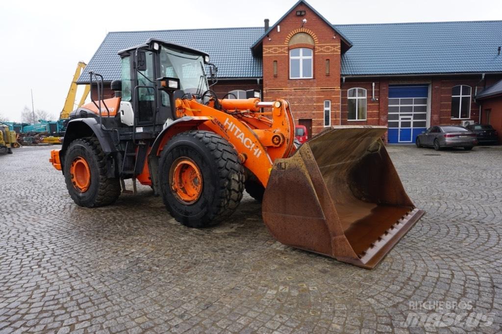 Hitachi ZW 220-5 B Hjullastere