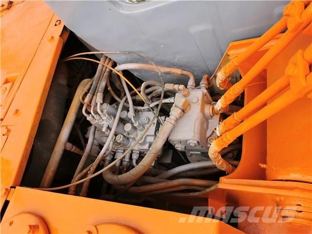 Hitachi EX60 Beltegraver