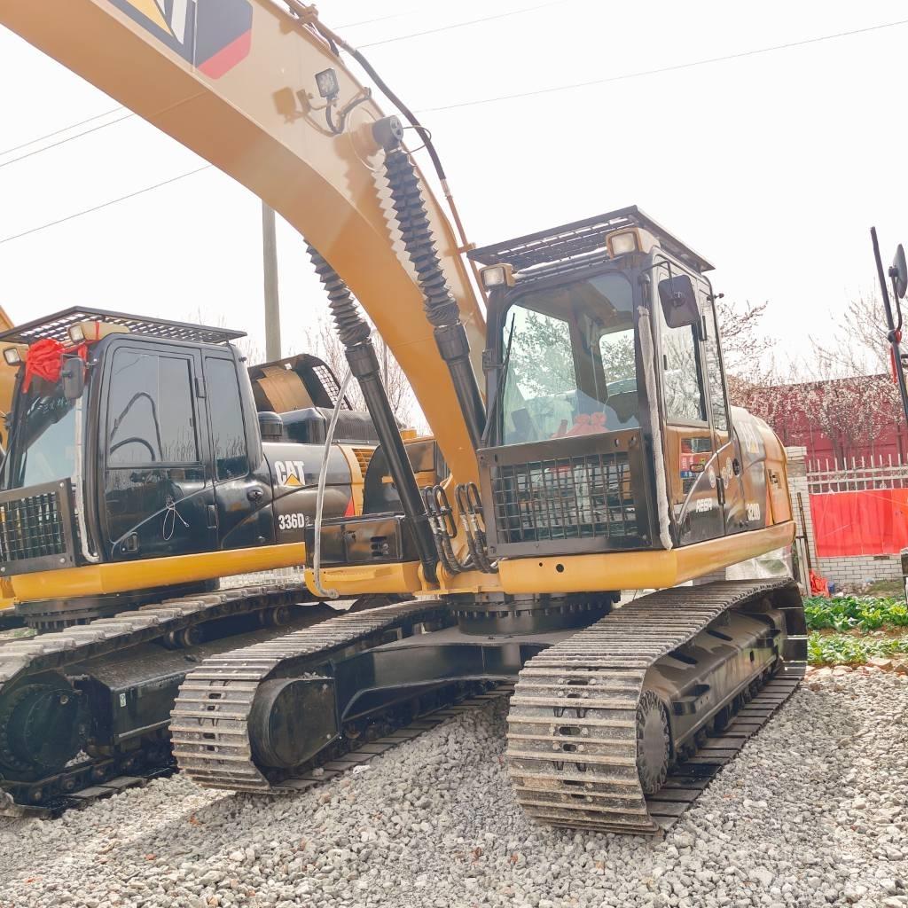 CAT 320D Beltegraver