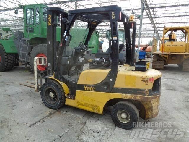 Yale GDP35VX Diesel Trucker