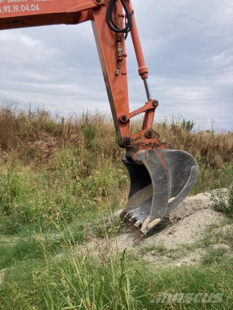 Hitachi EX 135 W Hjulgravere