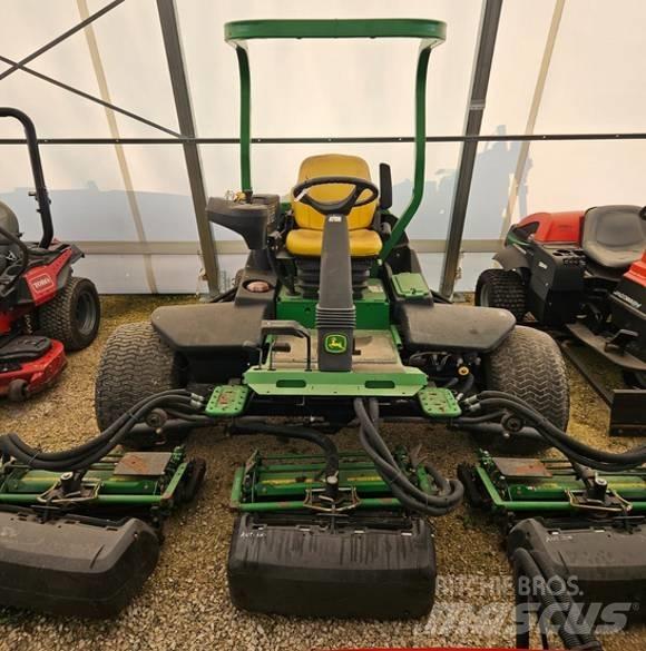 John Deere 8700 Fairway klippere
