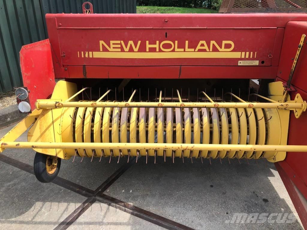New Holland 570 Firkantpresser