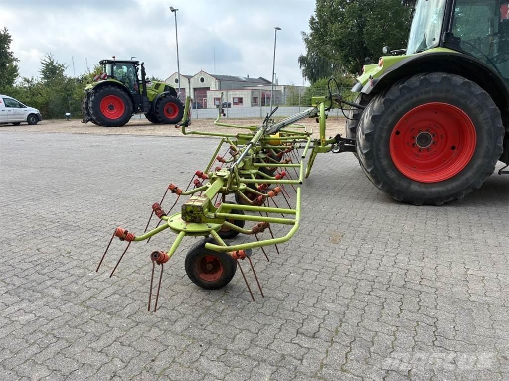 CLAAS VOLTO 870 Raker og høyvendere