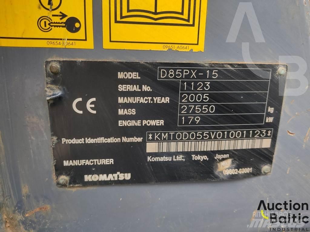 Komatsu D85PX-15 Dozere Beltegående
