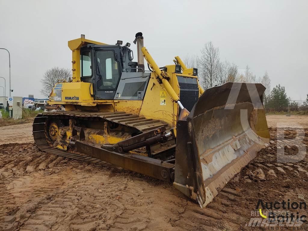 Komatsu D85PX-15 Dozere Beltegående