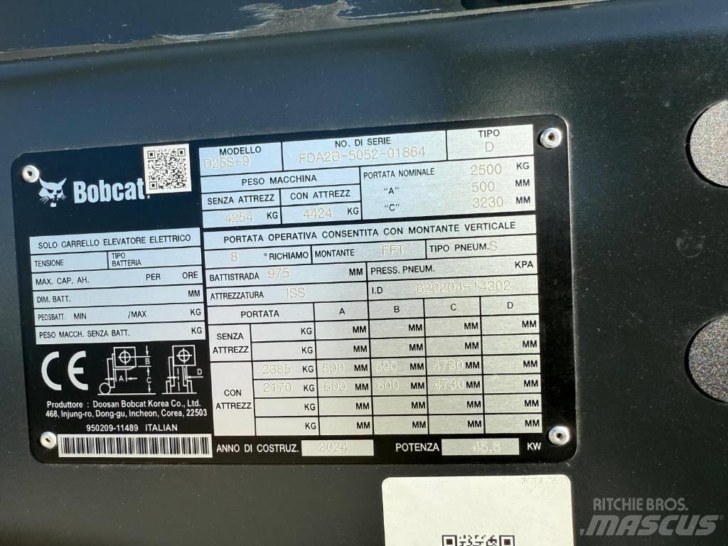Bobcat D 25 S-9 Diesel Trucker