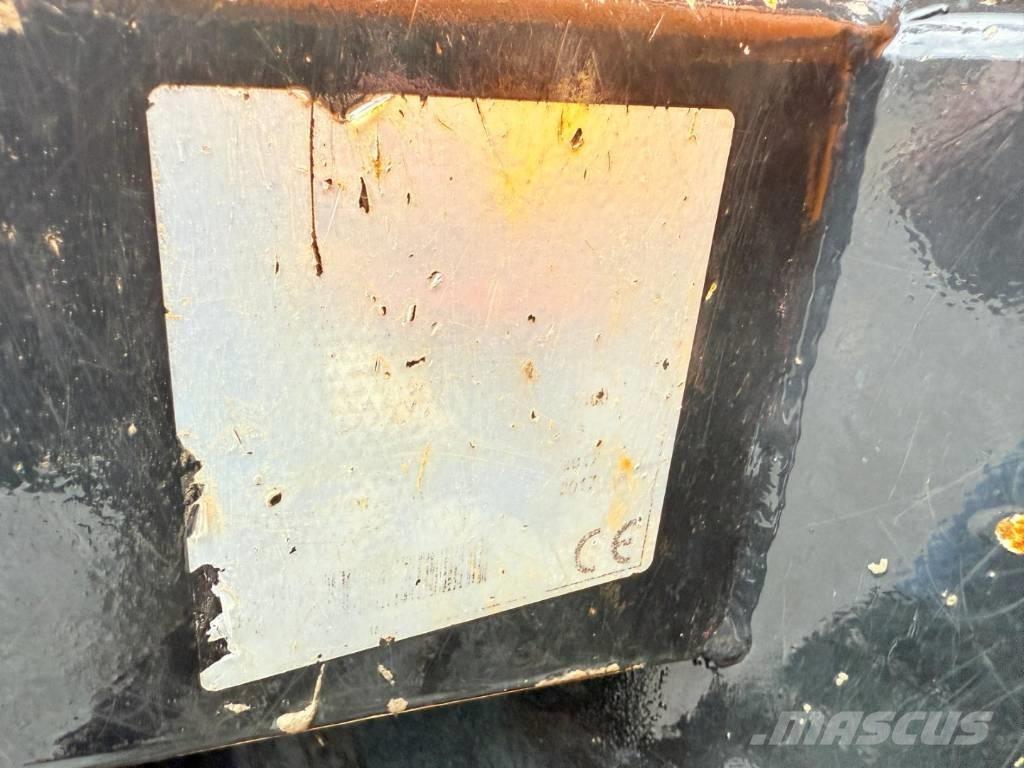 JCB 6 T Mini dumpere