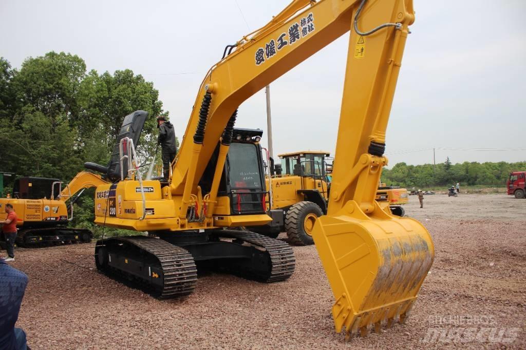 Komatsu PC 200-8 Beltegraver