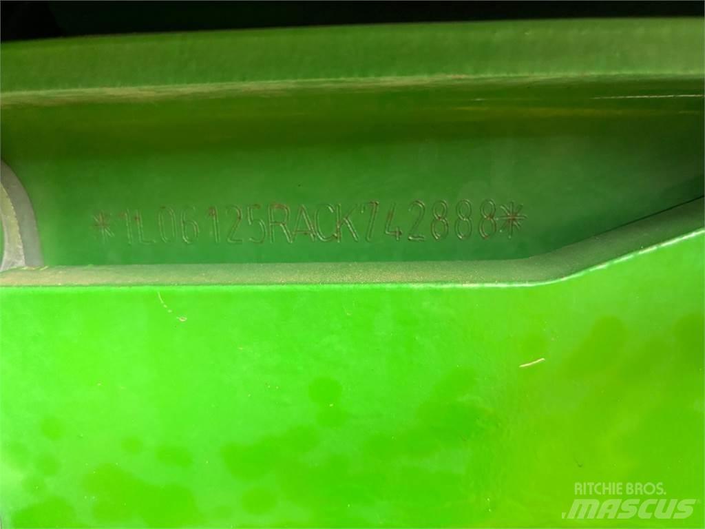 John Deere 6125R Traktorer