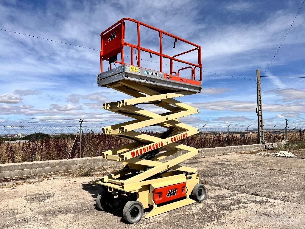 JLG 3246 ES Sakselifter