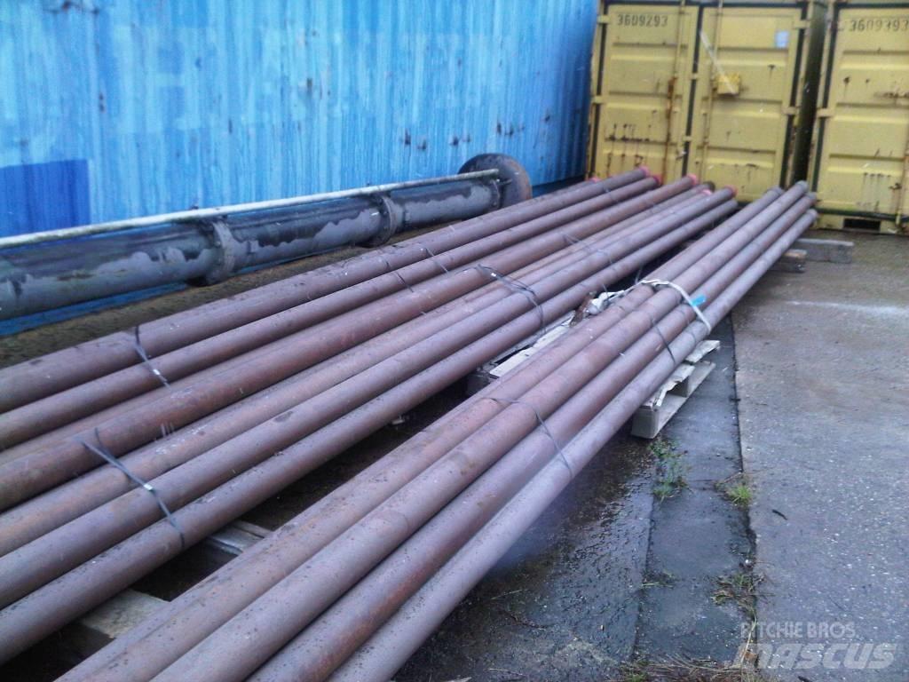 Drill pipes 32' X 4" Olje og gass boringsutstyr