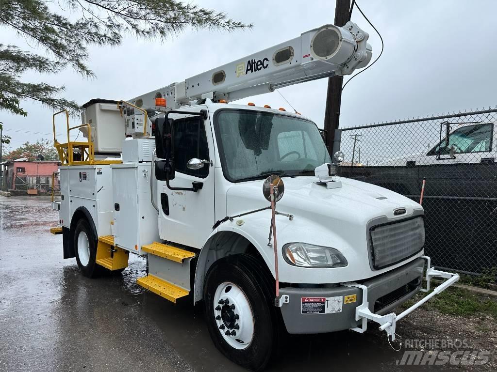 Freightliner M2 Bilmontert lift