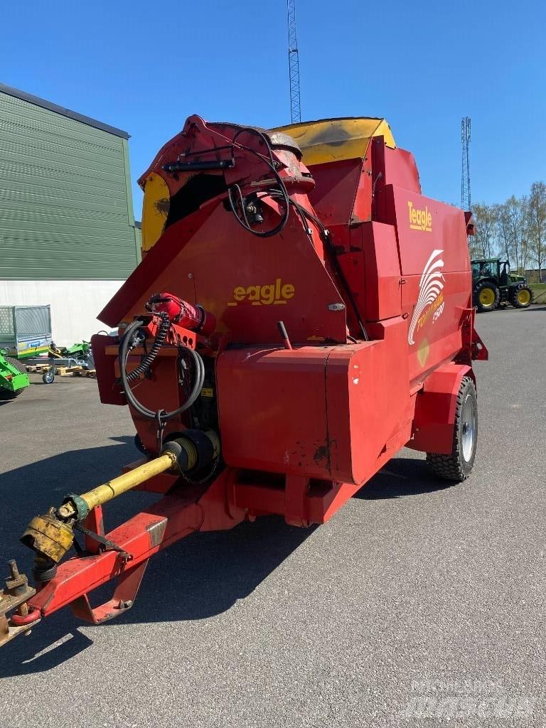 Tomahawk Teagle 9500 Rundballerivere, -kuttere og -utpakkere
