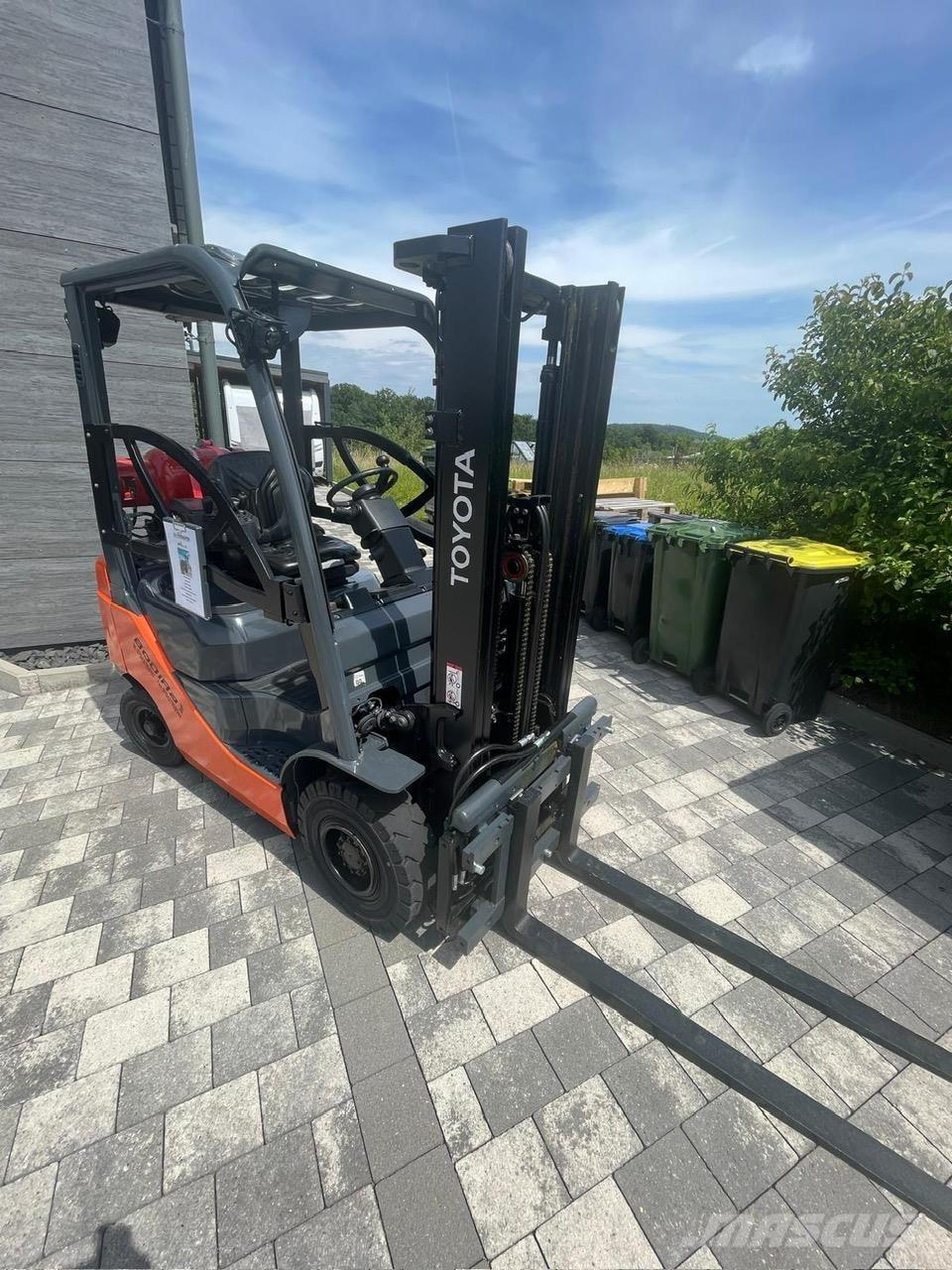 Toyota 02-8FGF18 Propan trucker