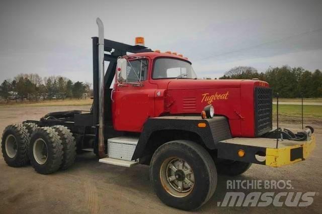  FWD RB44 Bergingsbiler