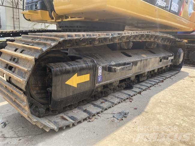 CAT 325 D Beltegraver