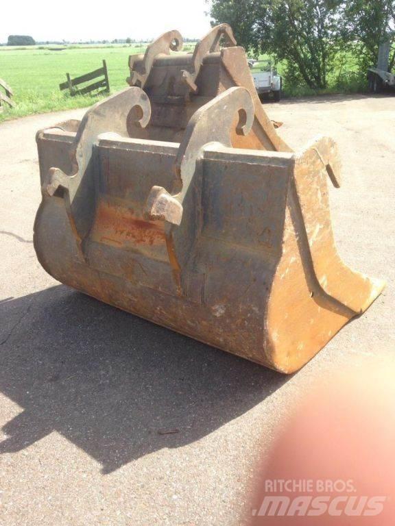  Diversen Buckets Gravemaskiner for riving