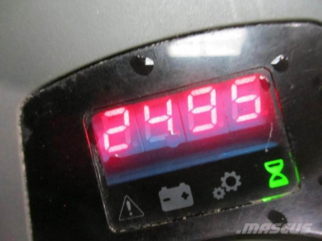 BT LPE200 Lavtløftende truck med platform