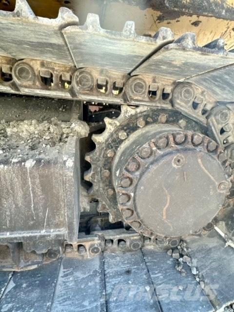 CAT 330 CL Beltegraver
