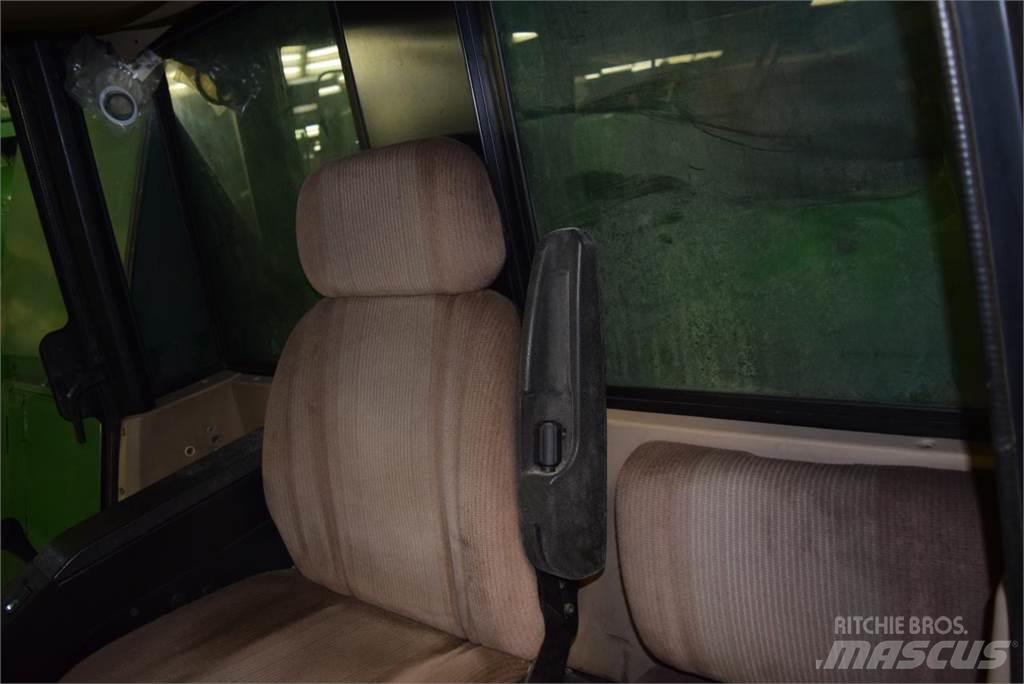 John Deere 2064 Skurtreskere