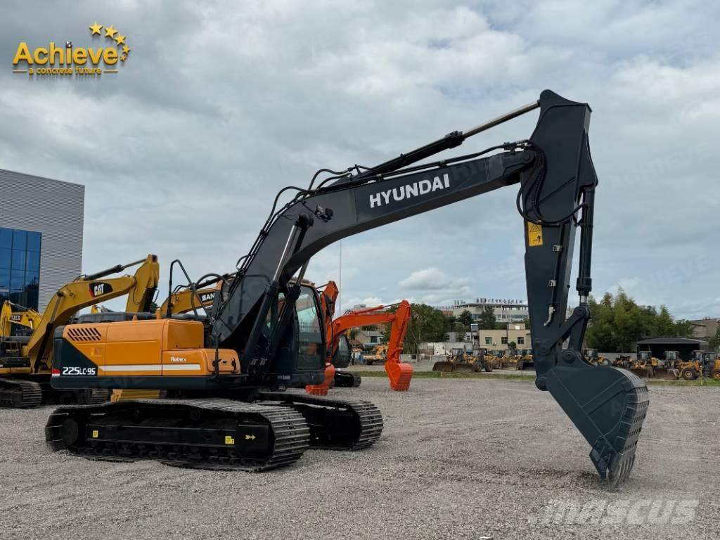 Hyundai 225LC-9S Beltegraver