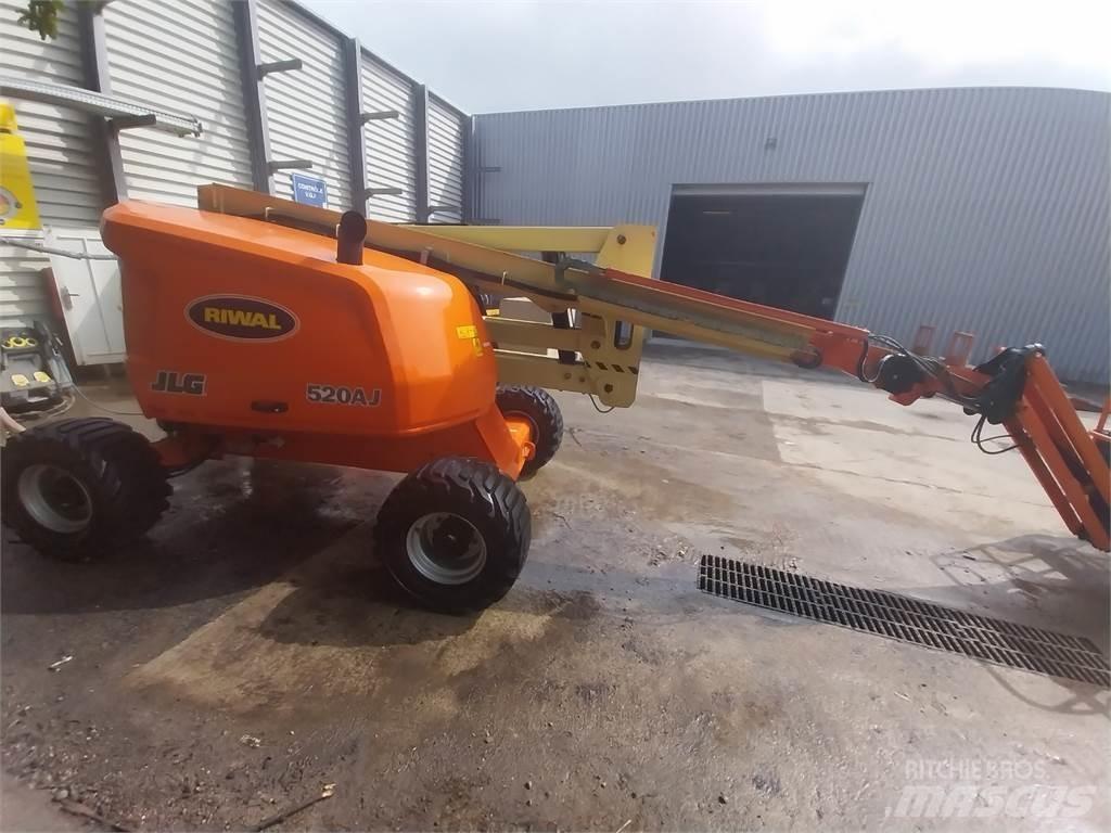 JLG 520AJ Leddede bomlifter
