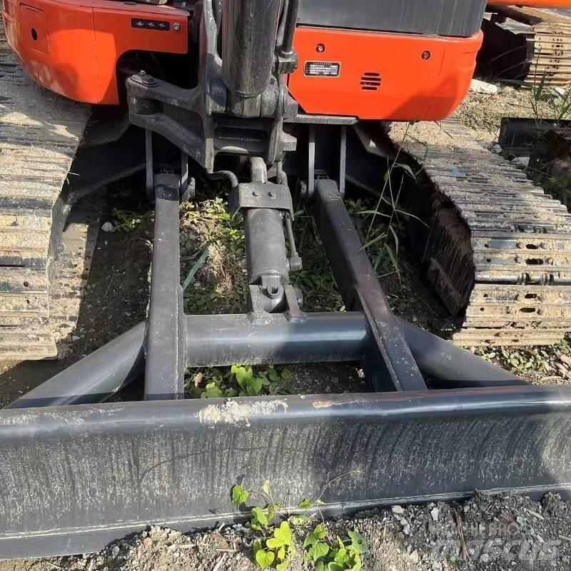 Kubota U 40 Minigravere <7t