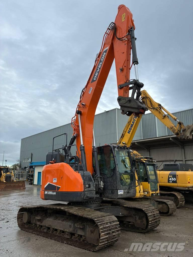 Develon DX235LCR-7 Beltegraver