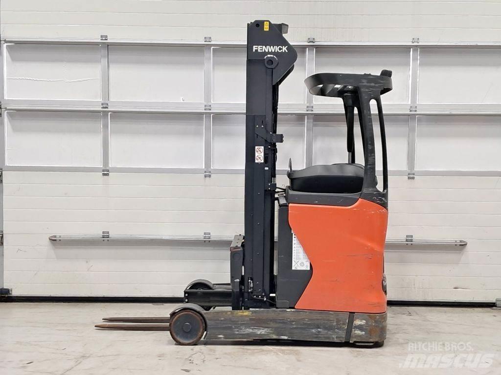 Linde R14-01 Skyvemasttruck