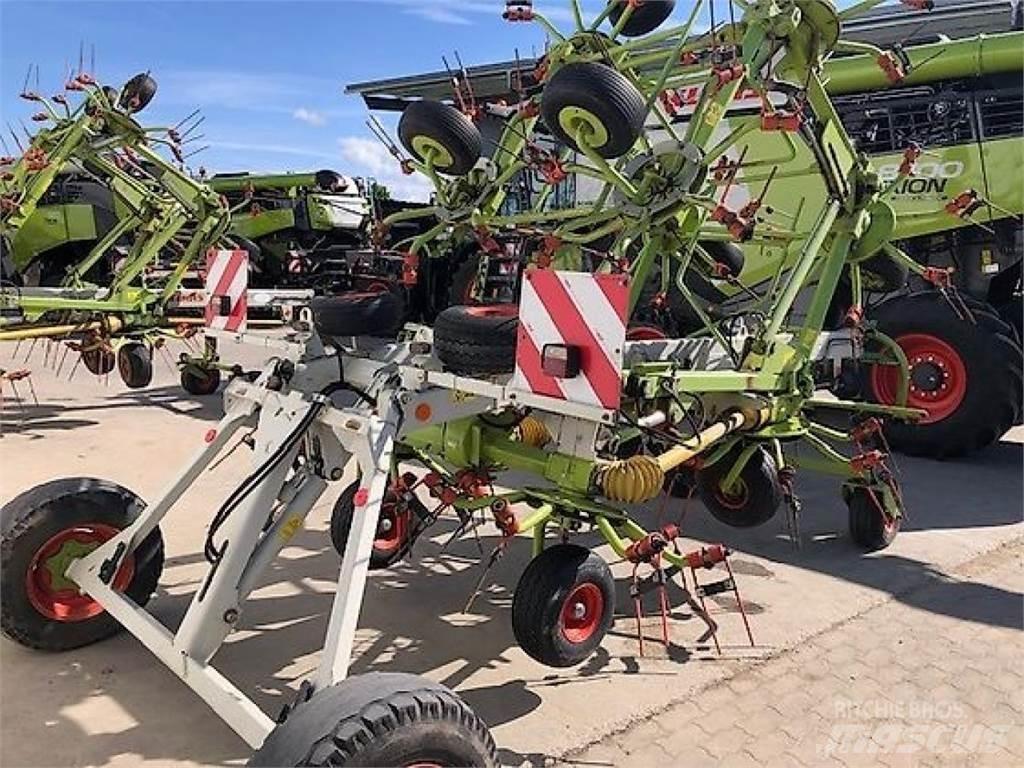 CLAAS Volto 1320 T Raker og høyvendere