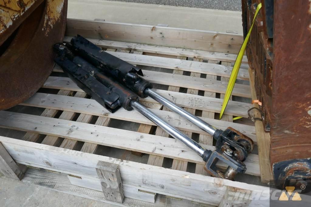 CAT 525D Grapple Transport - Annet