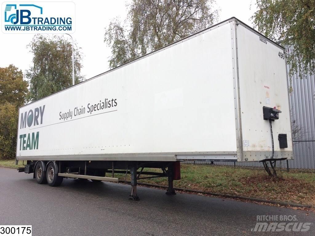 Samro gesloten bak Lettisolert skaptrailer
