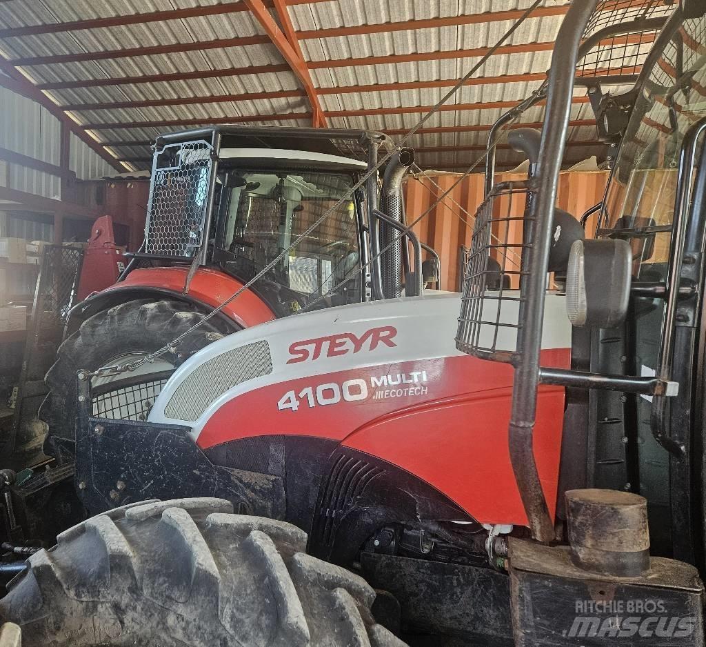 Steyr 4100 Traktor med skogsutstyr