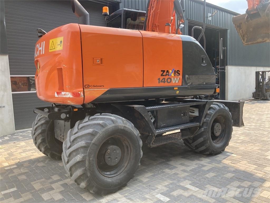 Hitachi ZX 140 W-5 Hjulgravere