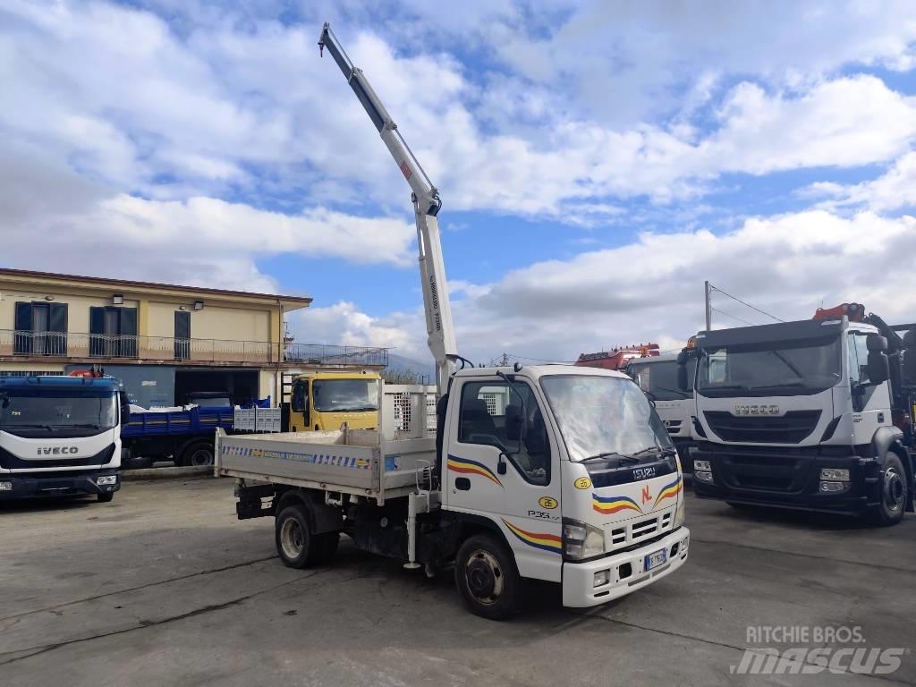 Isuzu NPR77G-5DX Kranbil