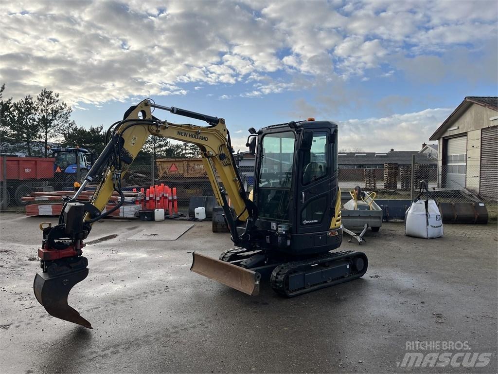 New Holland E 26 C Minigravere <7t